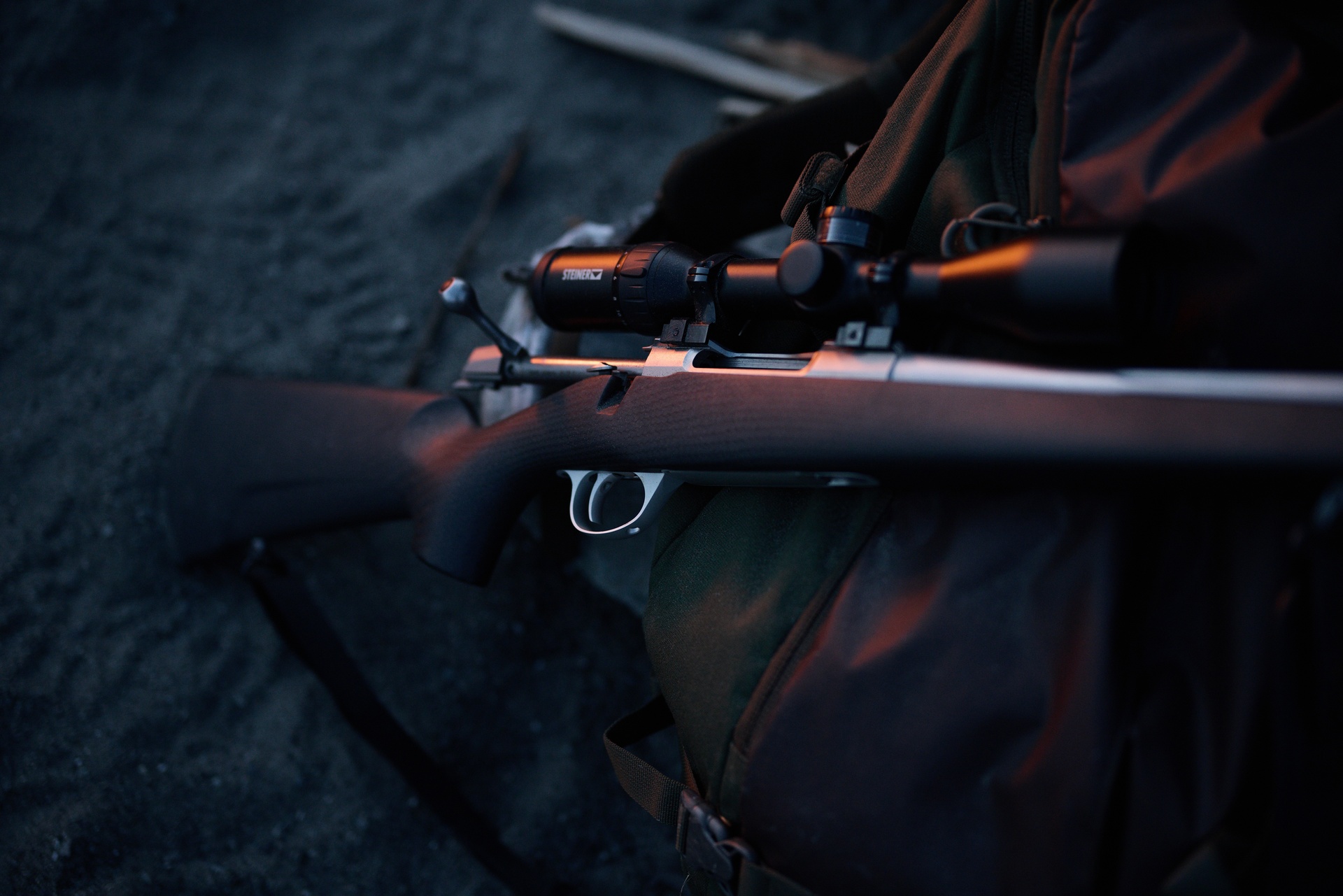 Sako 90 Peak Carbon Black feature detail
